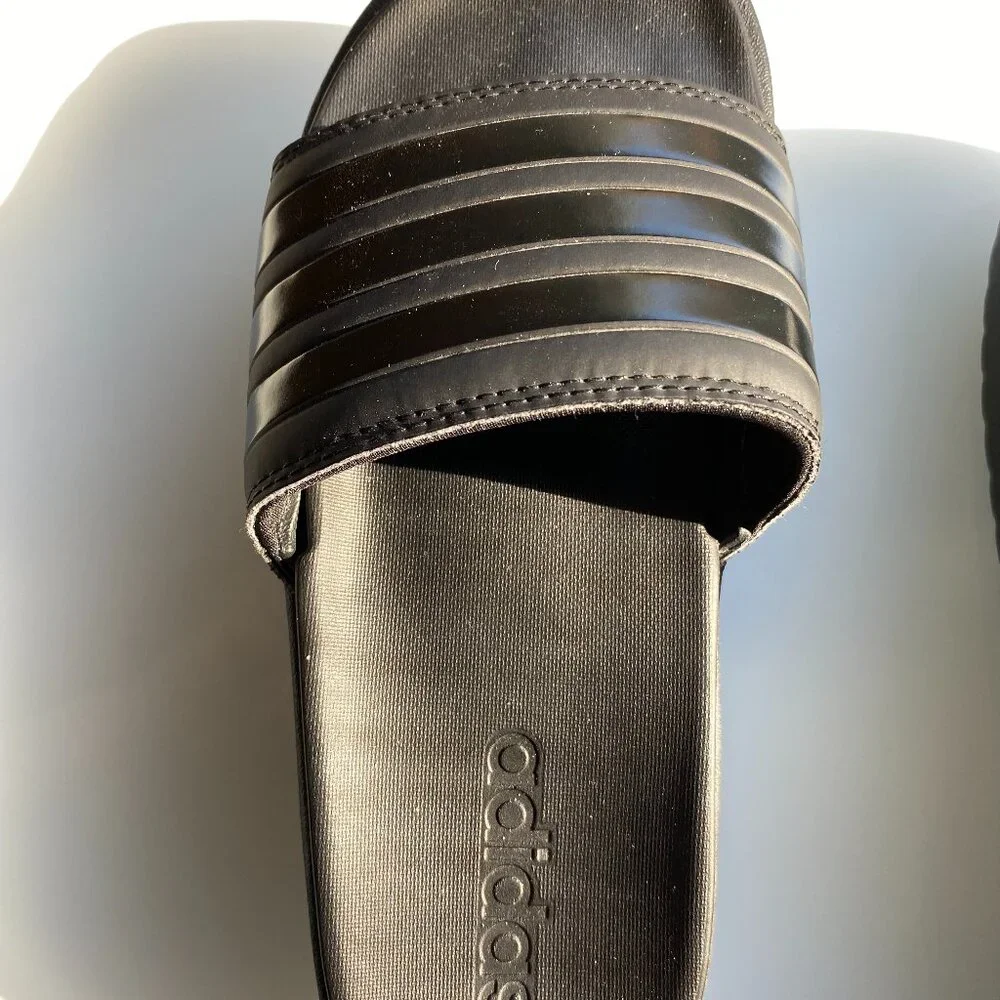 Adidas Adilette Women's Black Slip-On Casual / Recovery Sandals - Size 8 - Picture 3 of 8